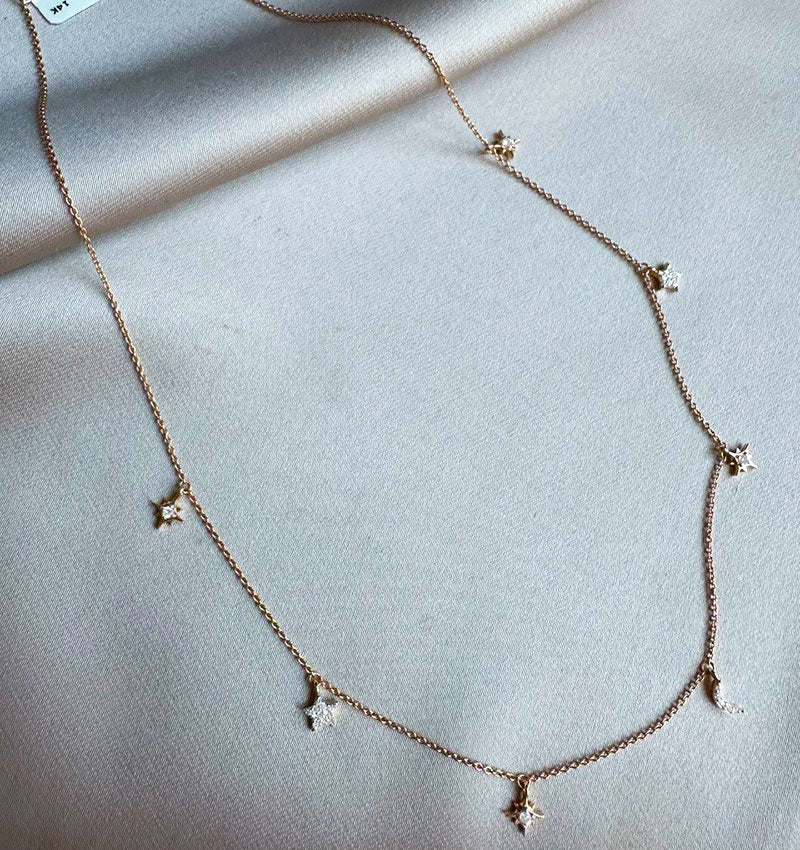 Colier din aur roz cu diamant de 0,21 ct