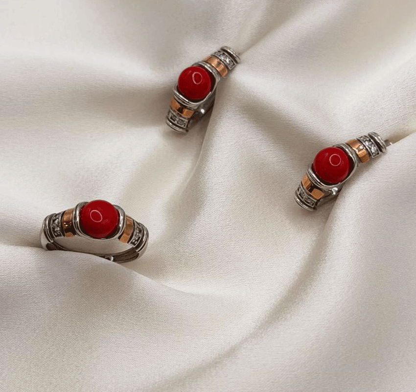 Сет из серебра с золотыми вставками с кораллом