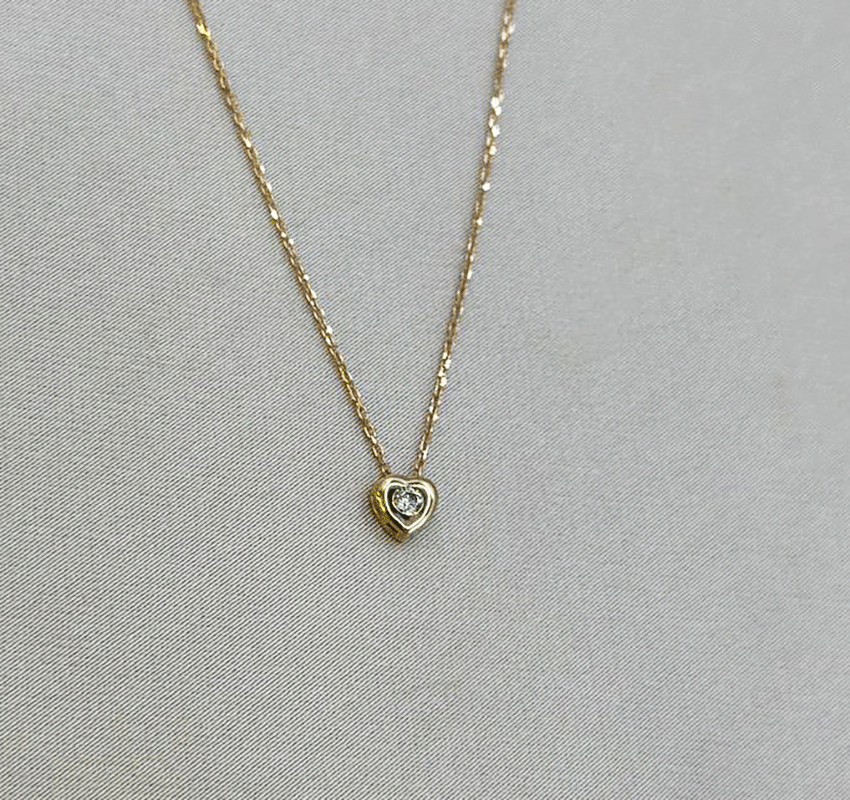 Колье из розового золота