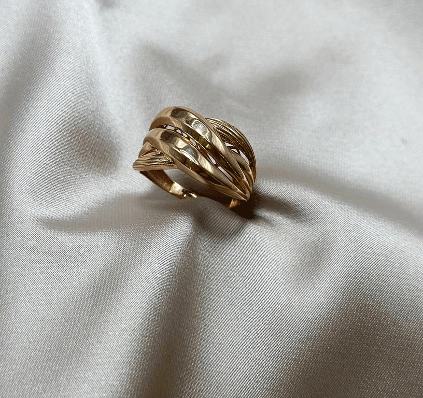 Rose gold ring
