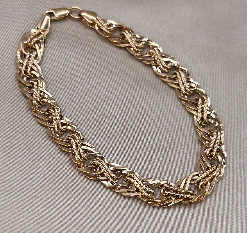 Браслет из розового золота