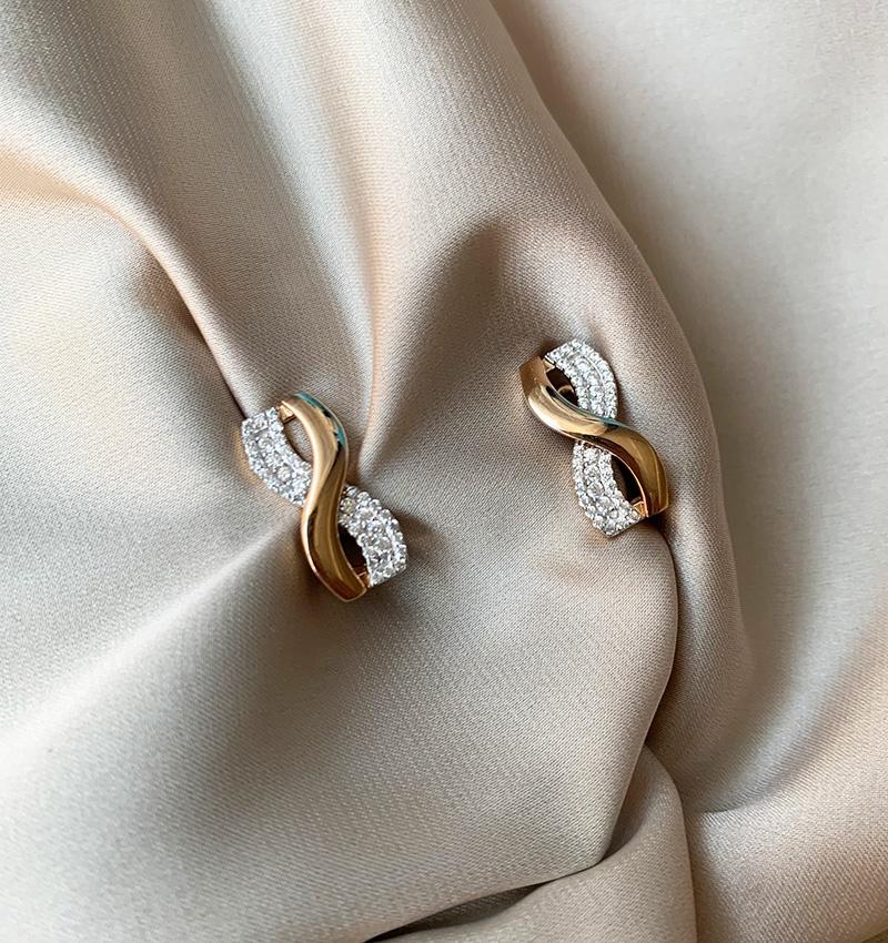 Rose gold set with zircon