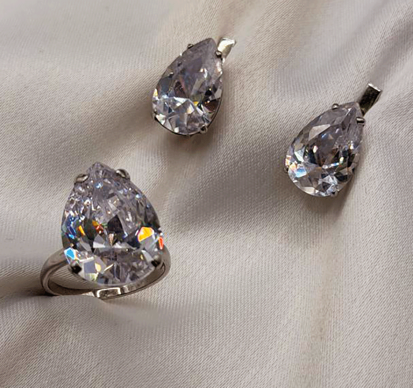 Сет из серебра с цирконом