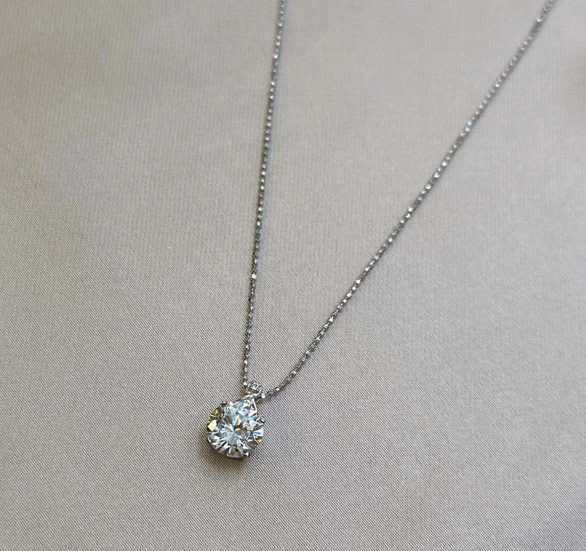 White gold necklace