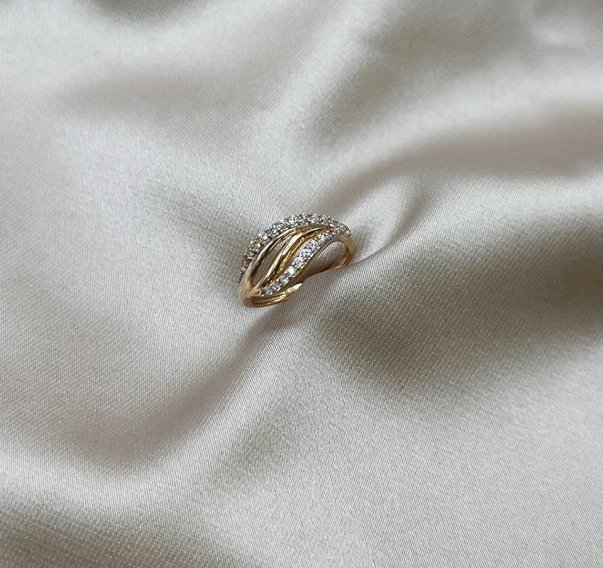Rose gold ring