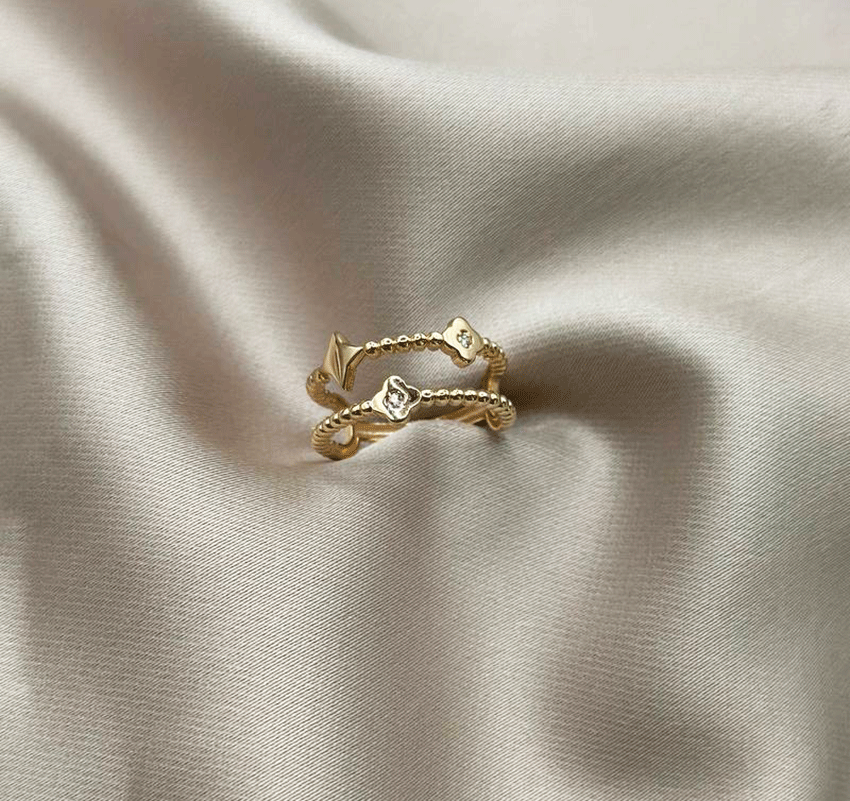 Rose gold ring