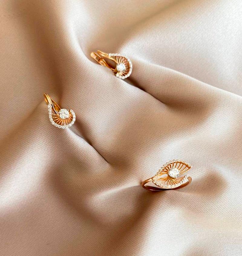 Rose gold set with zircon