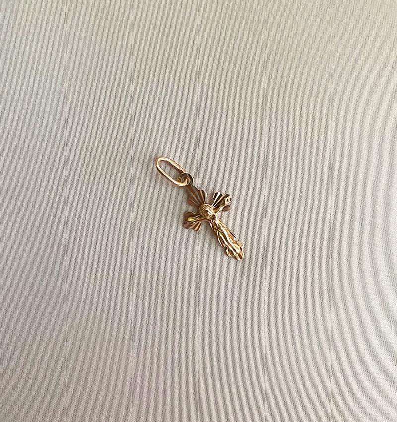 Крестик из розового золота