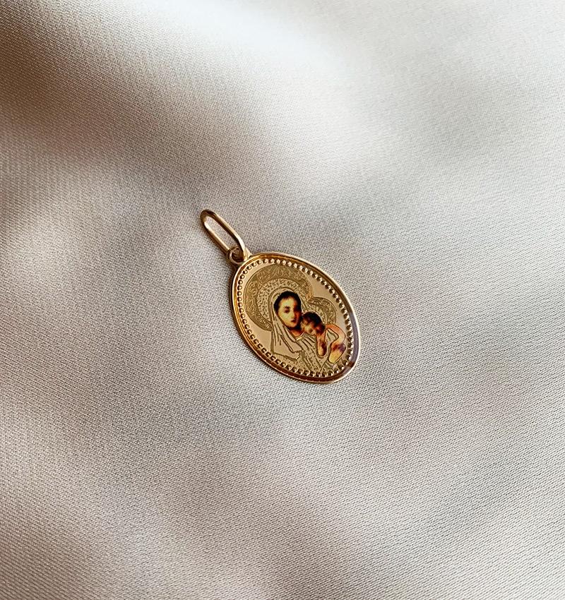 Pandantiv din aur roz