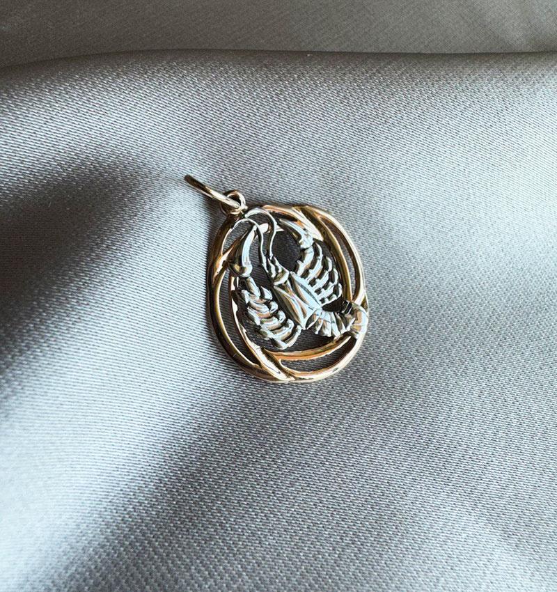 Rose gold pendant