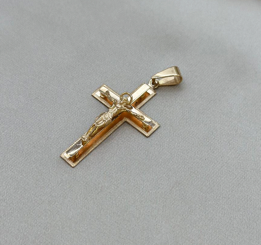 Cruciuliță din aur roz