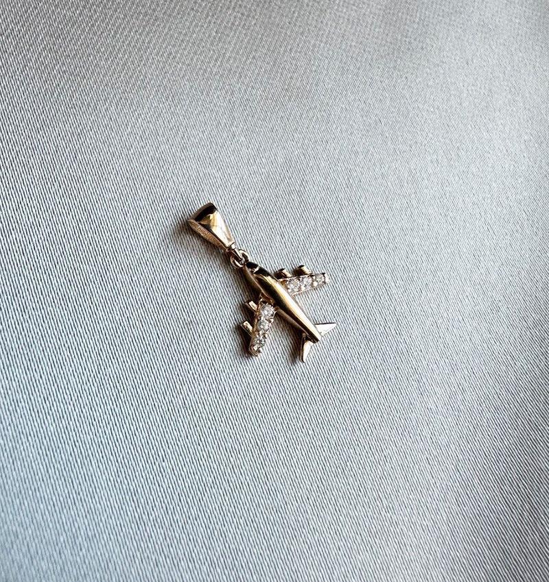 Подвеска из розового золота