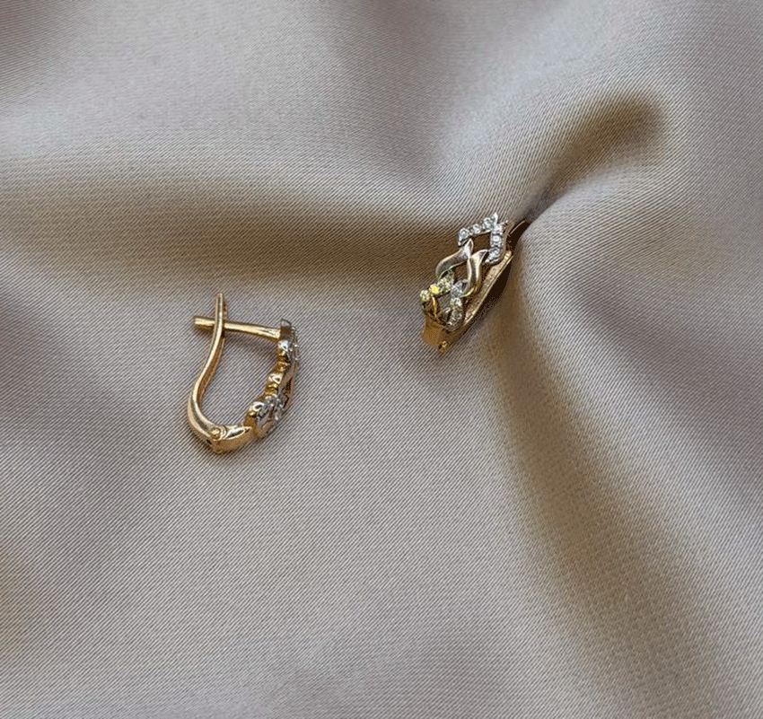 Cercei din aur roz cu zircon