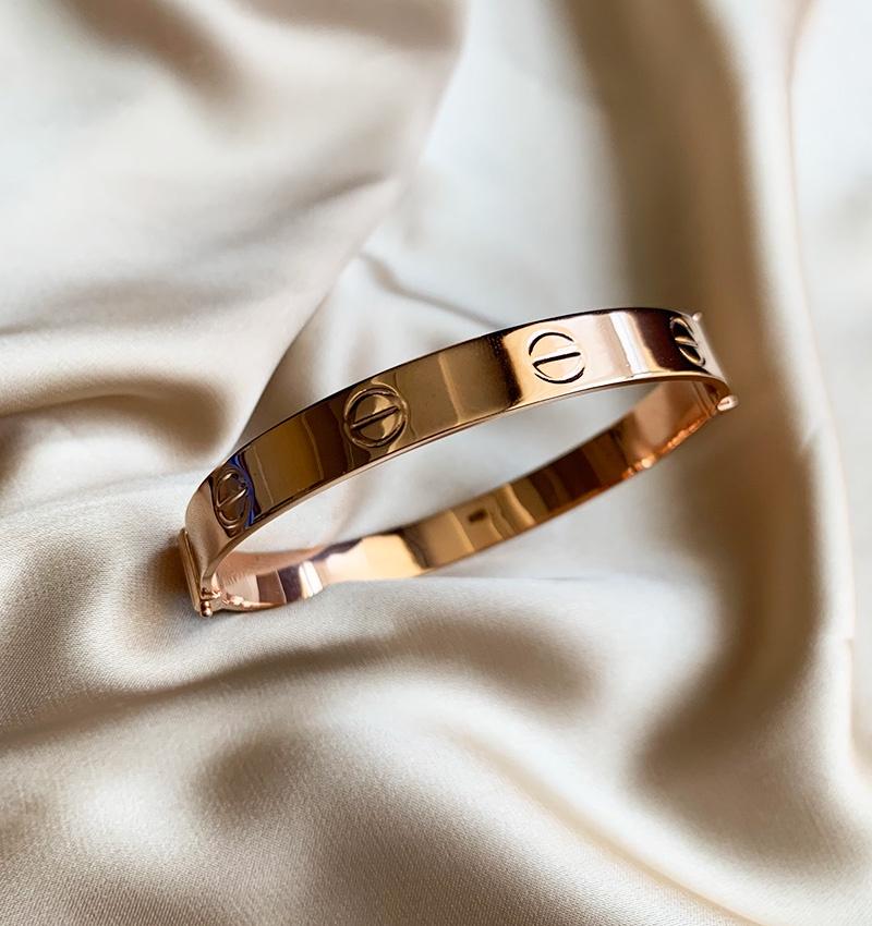 Rose gold bracelet