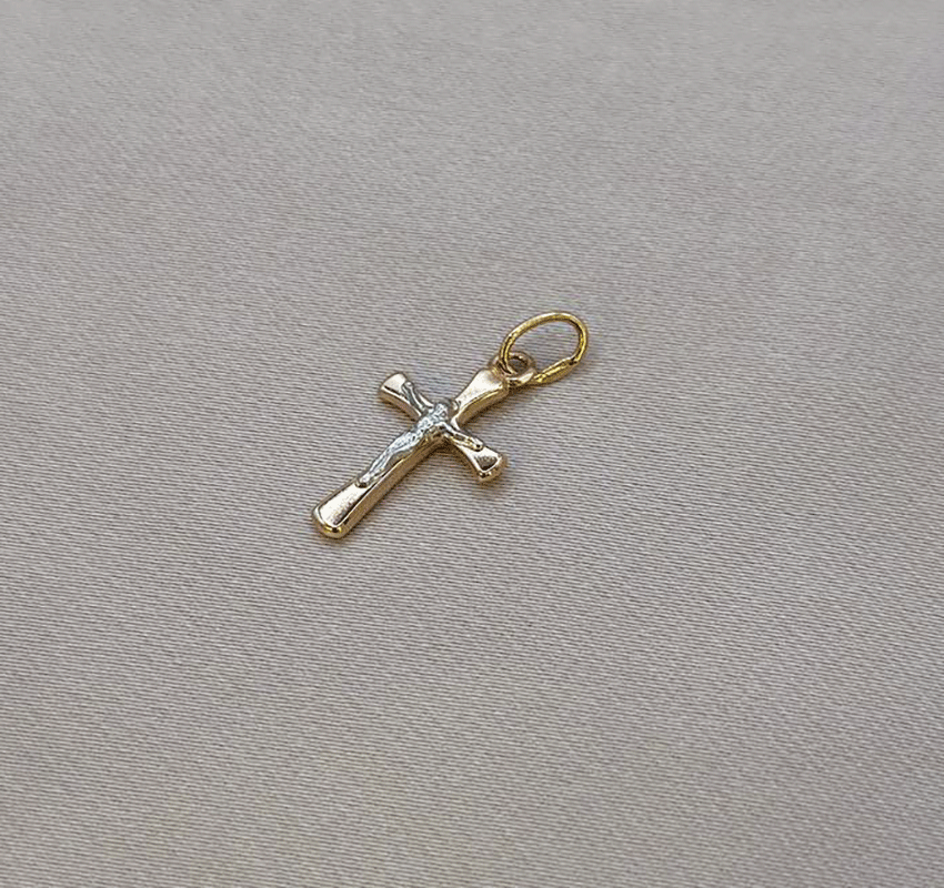 Крестик из розового золота