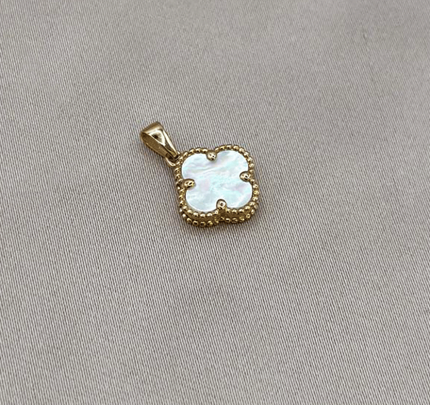 Pandantiv din aur roz cu sidef