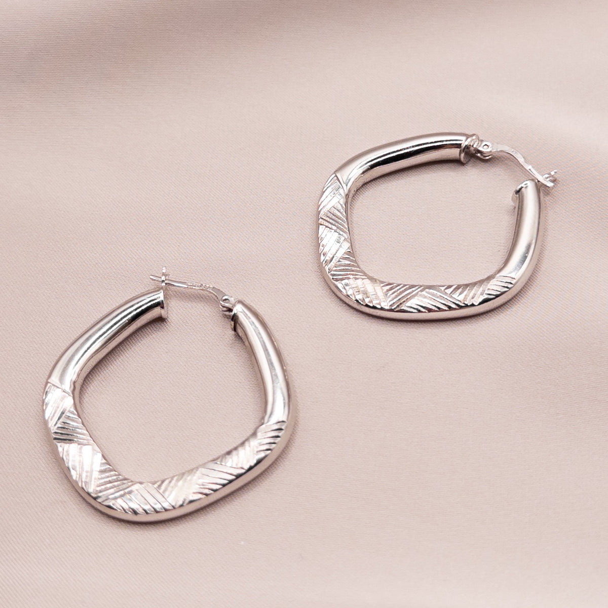 Серьги из серебра