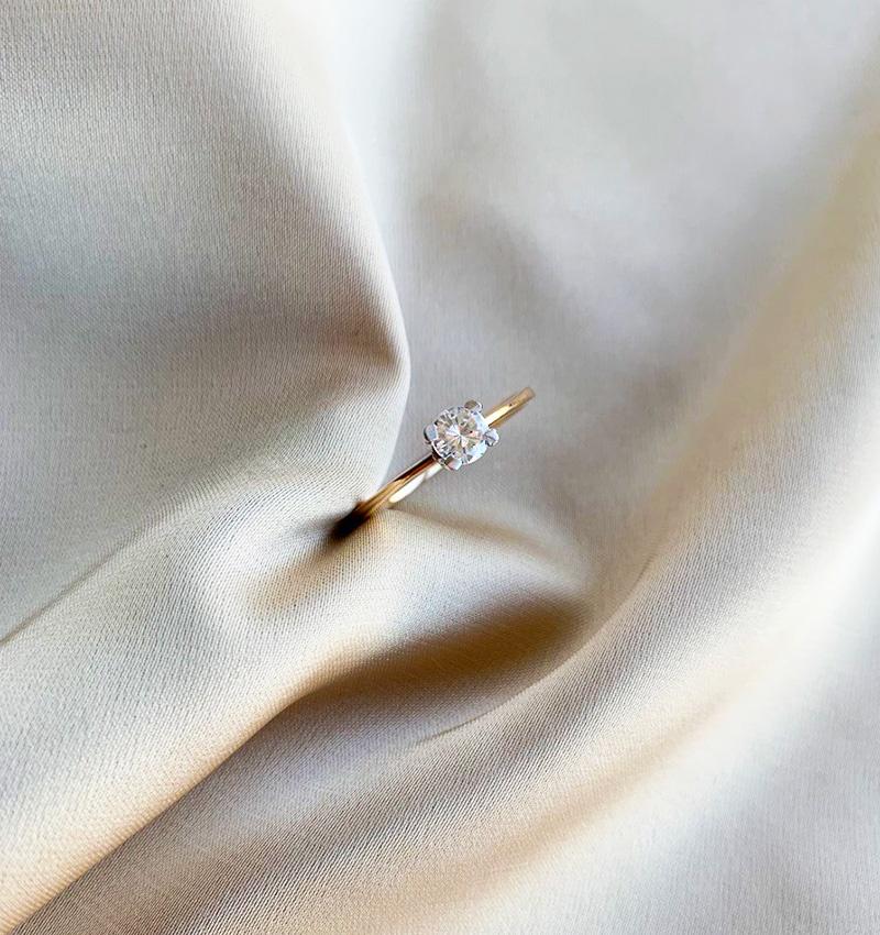 Помолвочное кольцо из розового золота