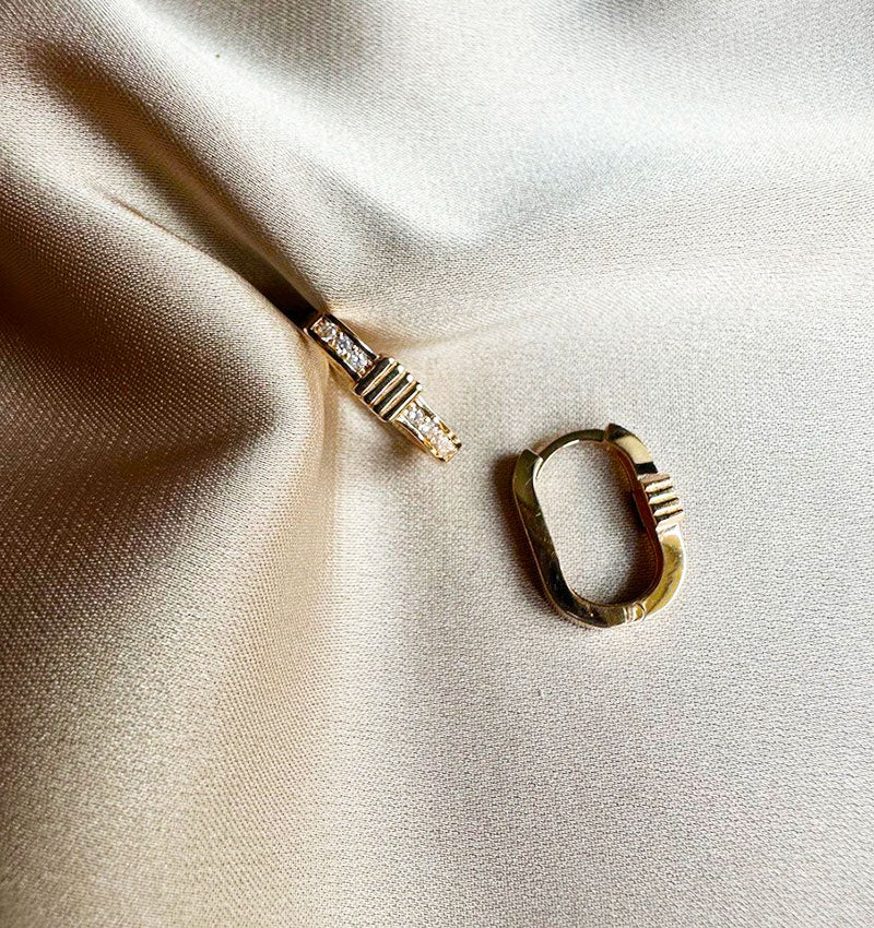 Серьги из розового золота с цирконом