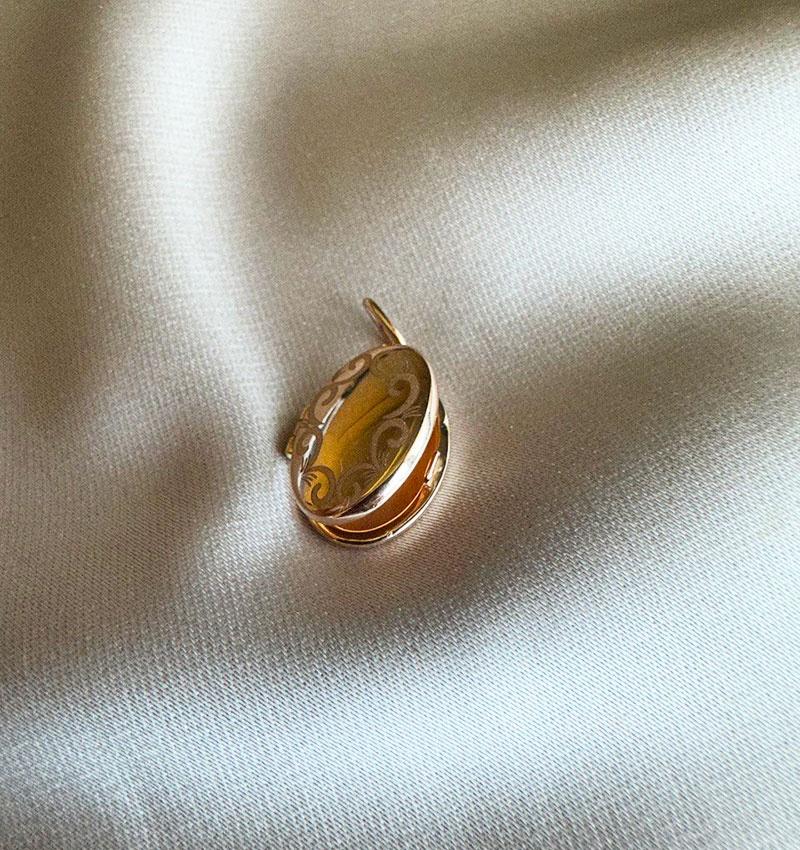 Подвеска из розового золота