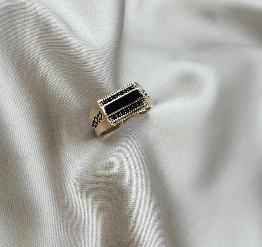 Rose gold ring