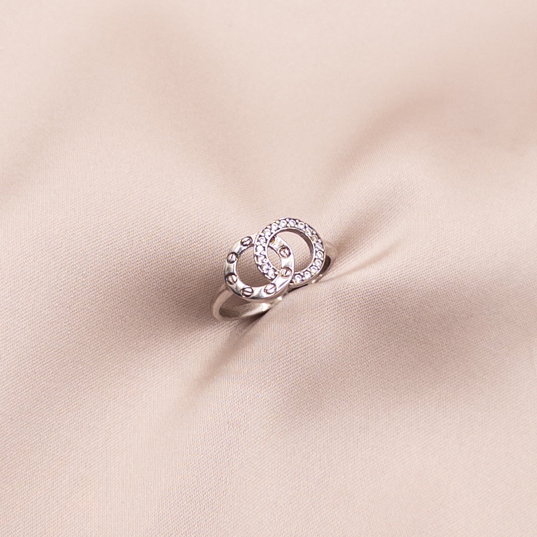 Silver ring with a cubic Zirconia