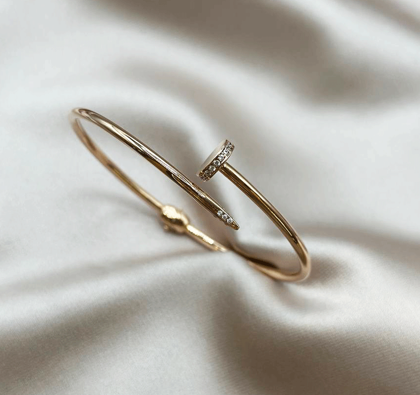 Rose gold set with zircon