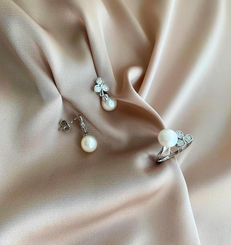 Set de argint cu zirconiu și perle