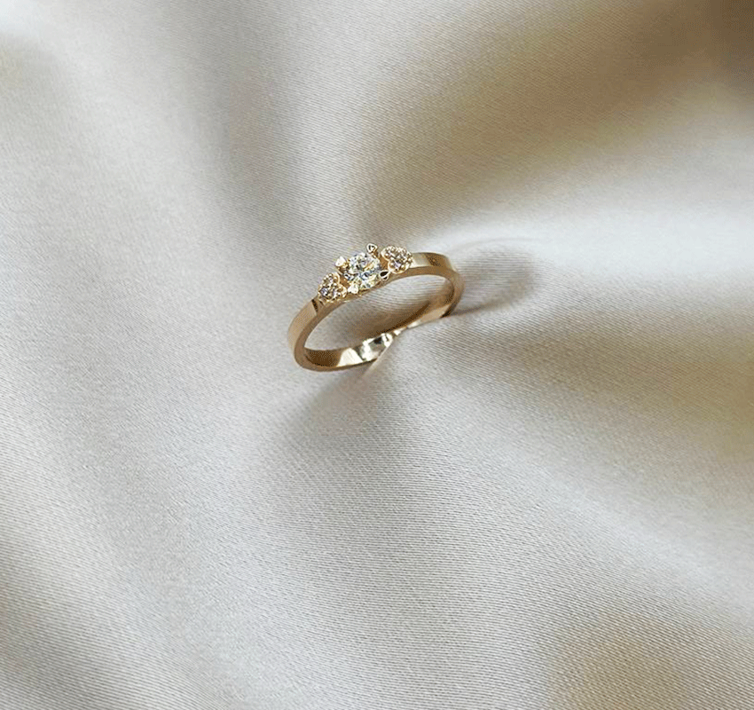 Помолвочное кольцо из розового золота