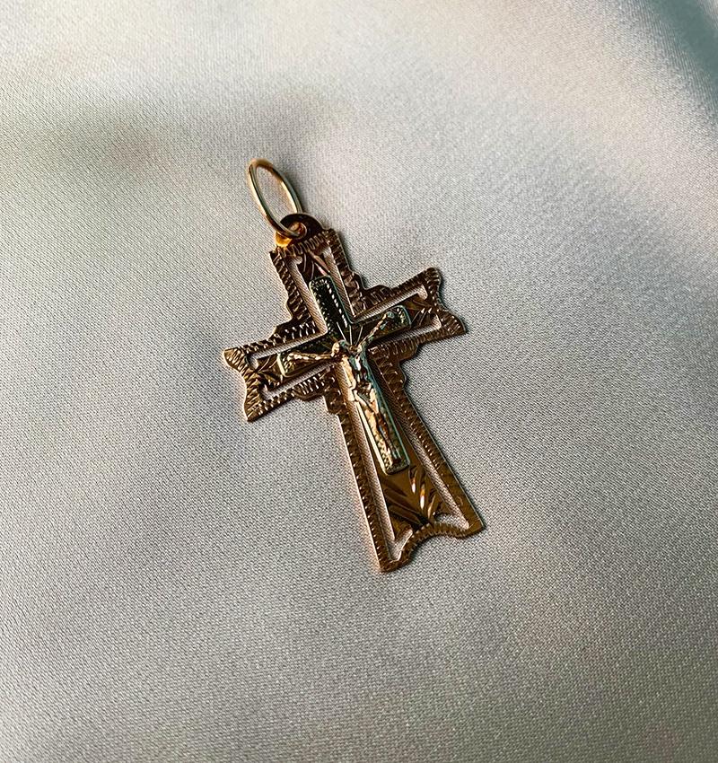 Cruciuliță din aur roz