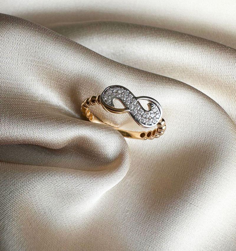 Inel din aur roz cu zirconiu