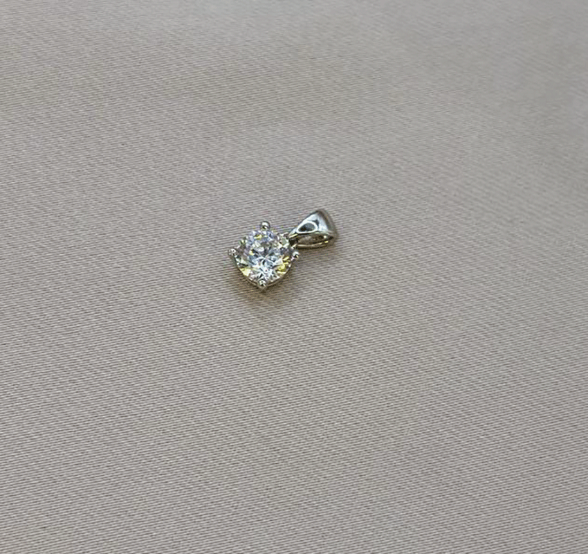 Подвеска из белого золота с цирконом