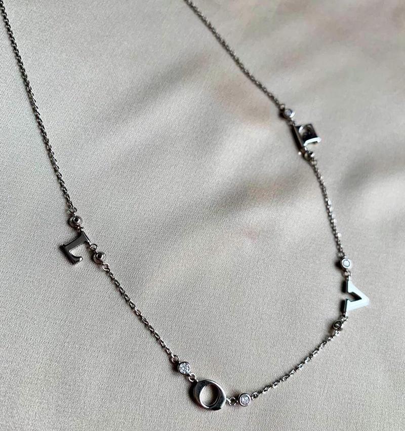 White gold necklace