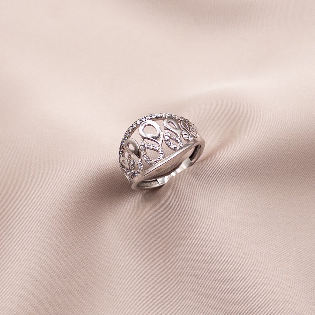Silver ring with zircon