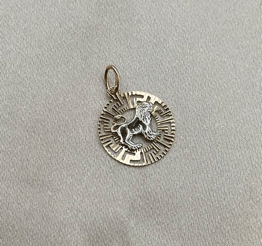 Pandantiv din aur roz