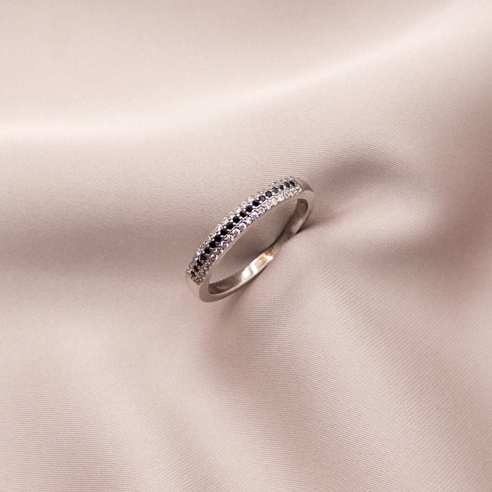 Sterling silver ring with a cubic zirconia stone