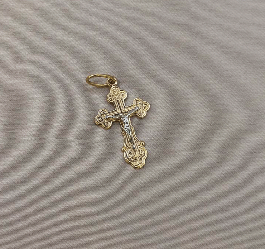 Крестик из розового золота