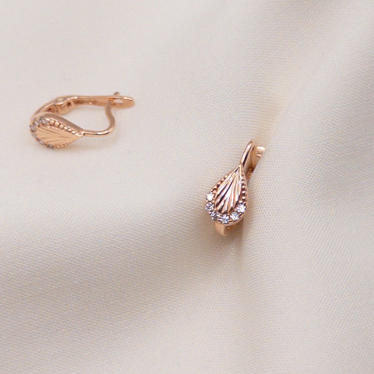 Серьги из розового золота