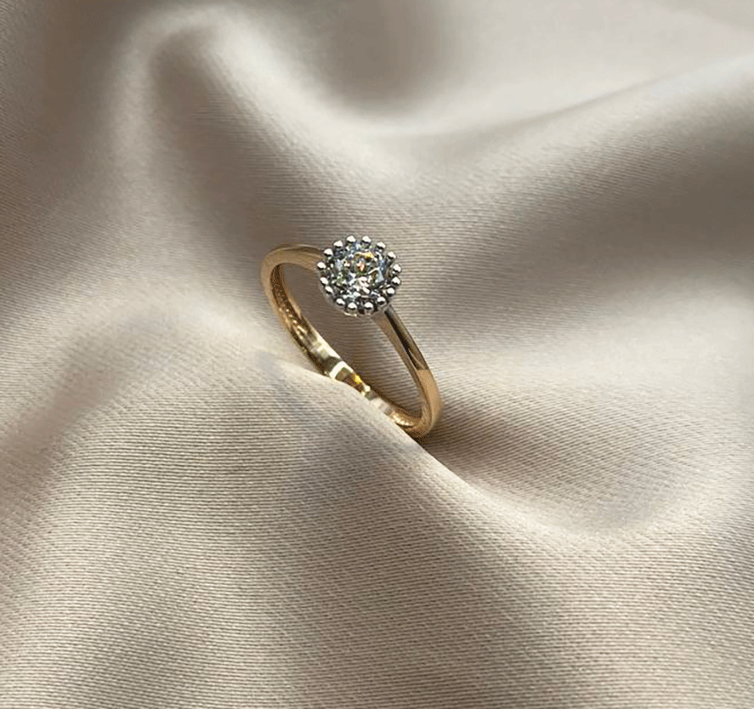 Помолвочное кольцо из розового золота