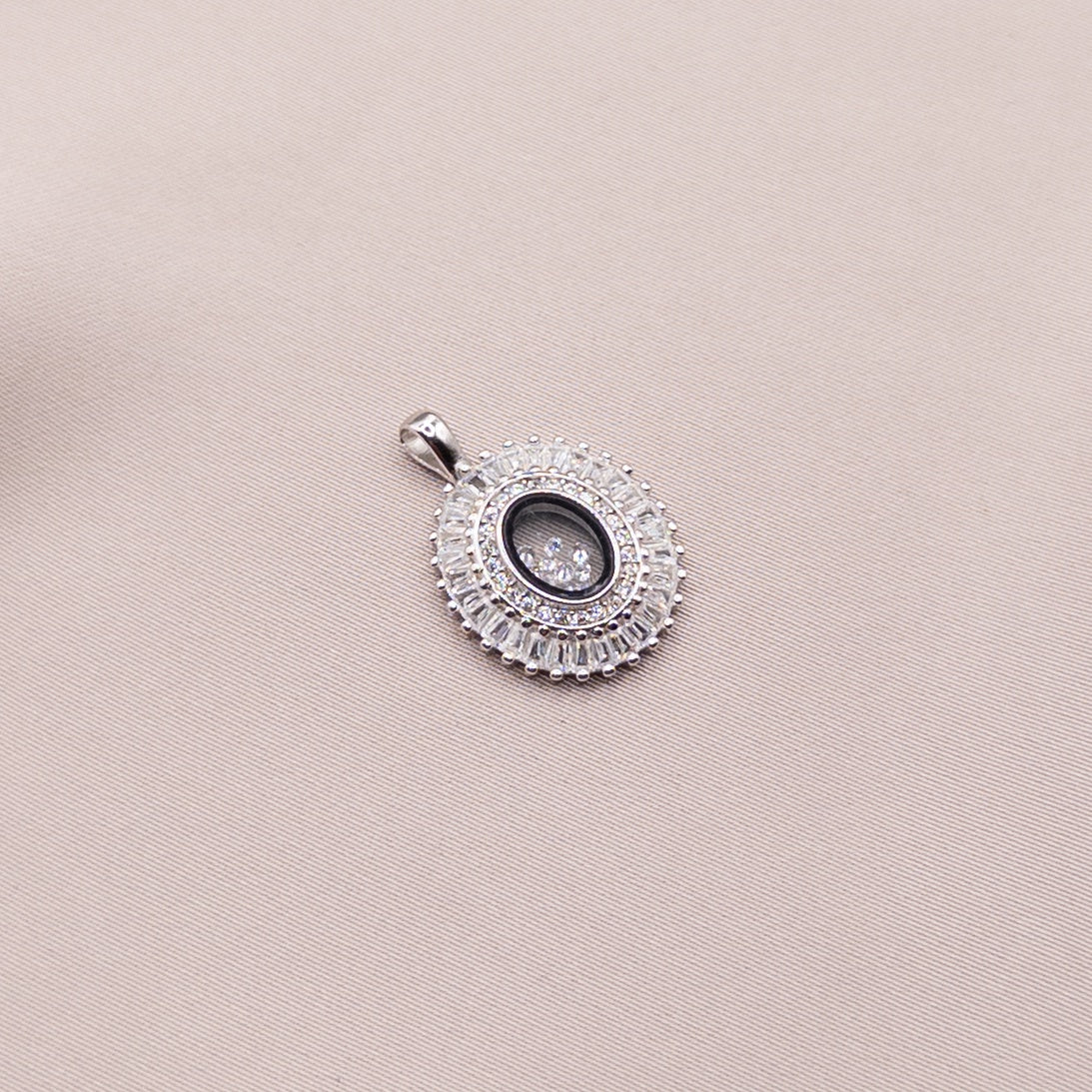 Silver set with cubic zirconia