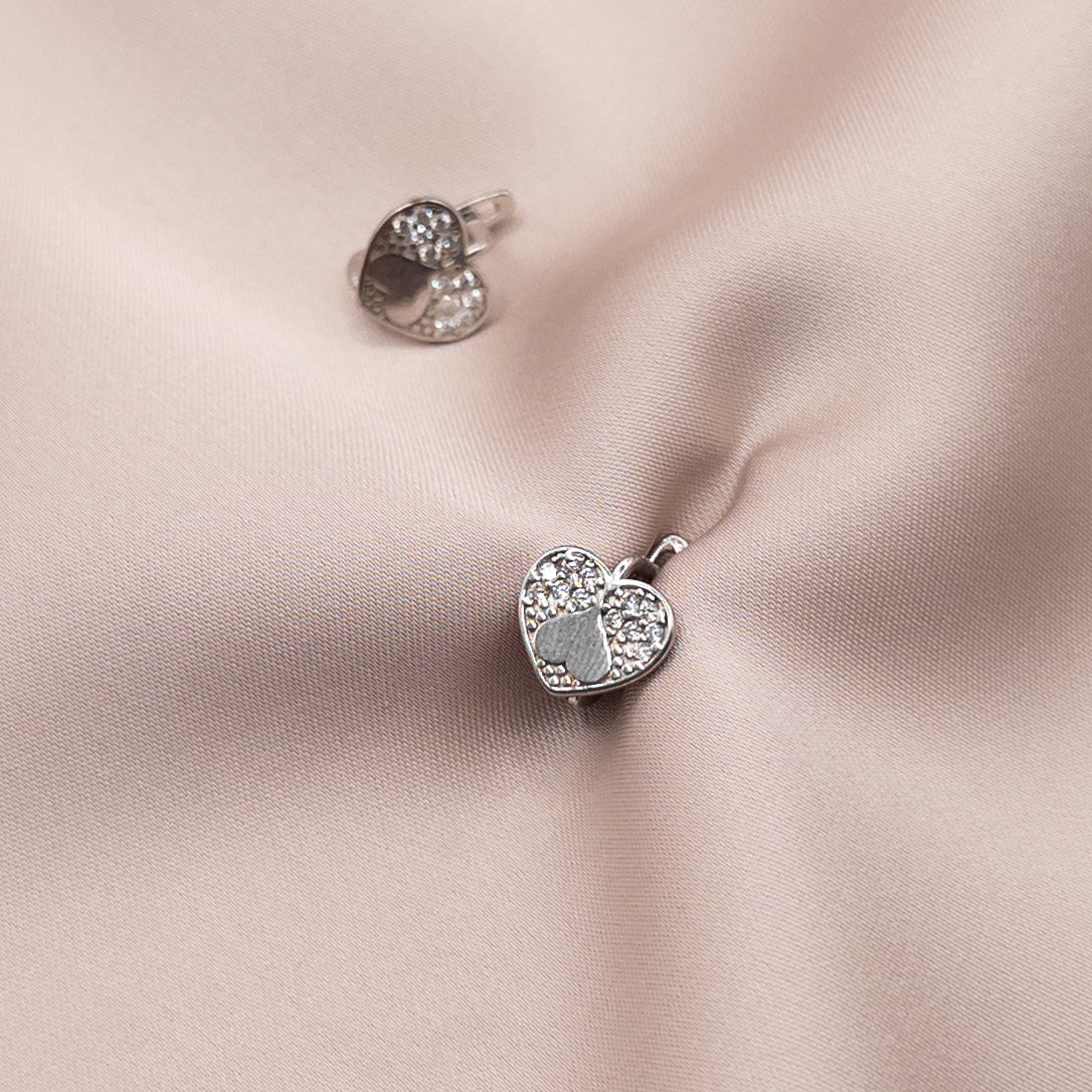 Серьги из серебра с цирконом