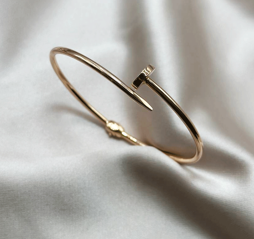 Rose gold bracelet with cubic zirconia