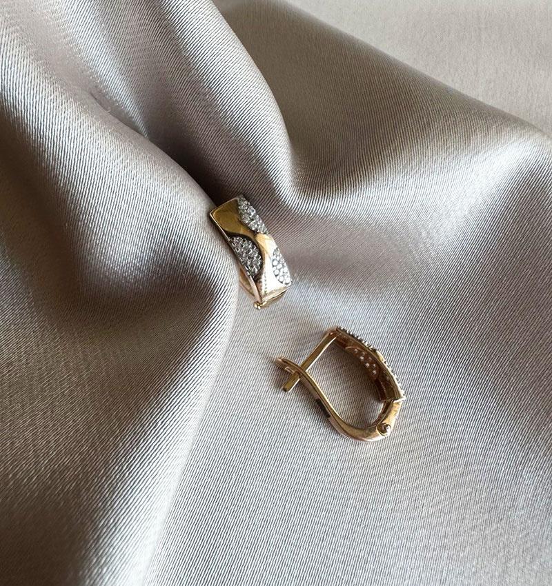 Серьги из розового золота с цирконом