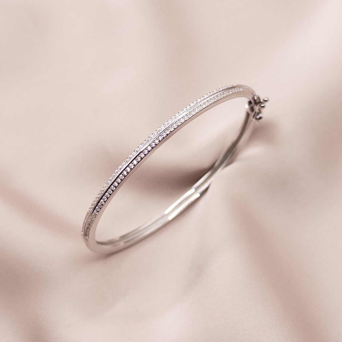 Sterling silver bracelet with cubic zirconia