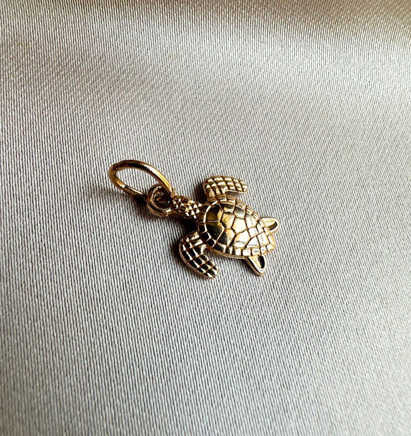 Подвеска из розового золота