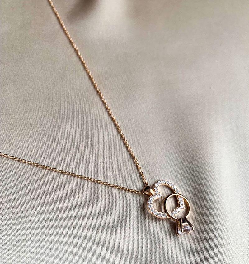 Colier din aur roz cu zirconiu