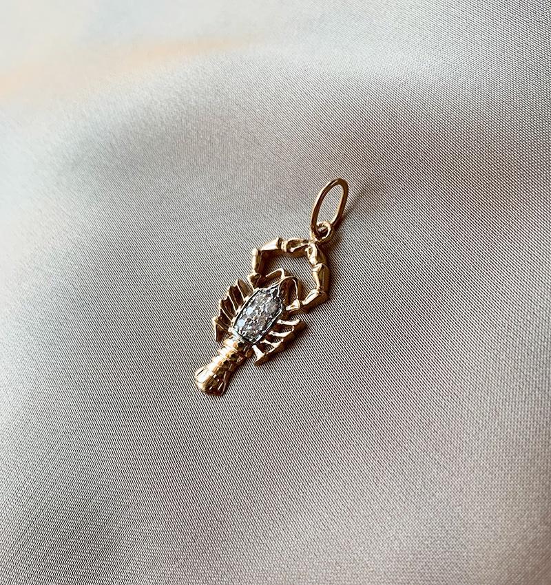 Rose gold pendant