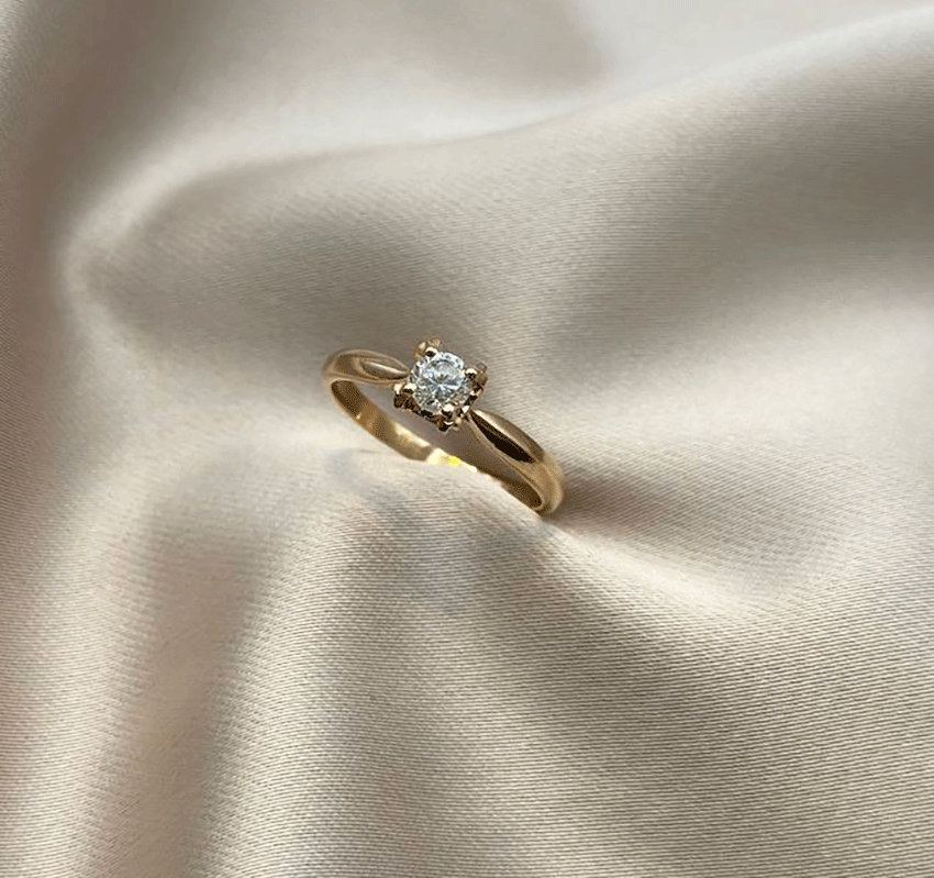 Помолвочное кольцо из розового золота