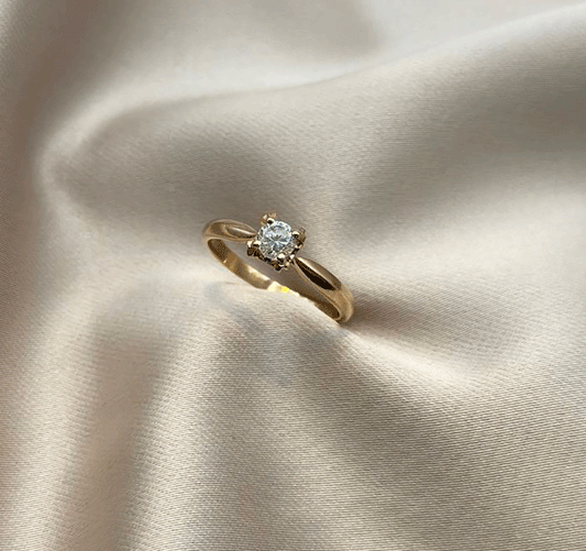 Помолвочное кольцо из розового золота