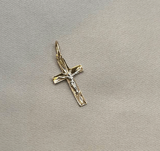 Крестик из розового золота